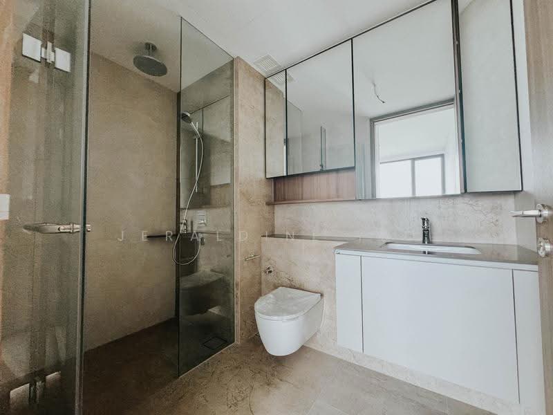 Norwood Grand, , 2 Bedrooms, 624 sqft, Condominium For Rent, by Jeraldine Yeo, 500245830 - Bathroom - PropertyGuru.com.sg