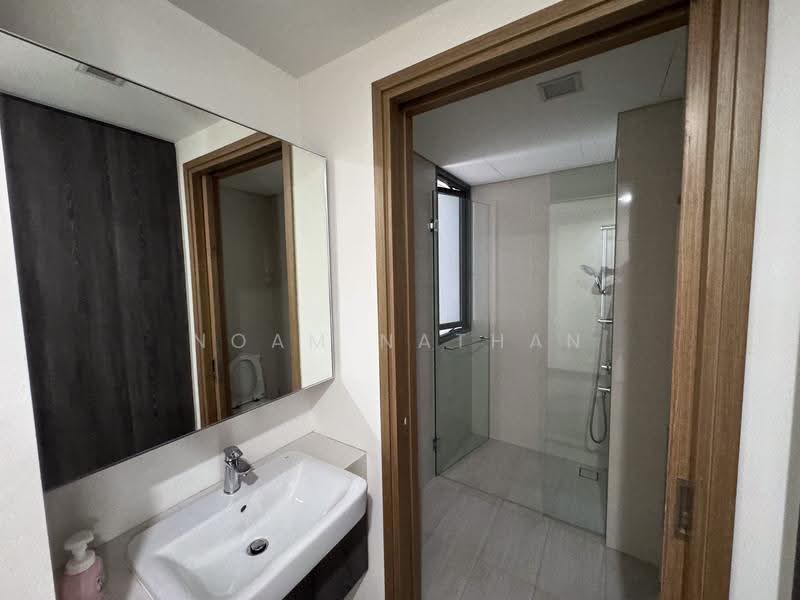Lakeville, 9 Jurong Lake Link, 2 Bedrooms, 775 sqft, Condominium For Rent, by Noam Nathan, 500245832 - Bathroom - PropertyGuru.com.sg