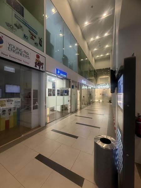 Midtown Residences, 1189 Upper Serangoon Road, 2 Bedrooms, 883 sqft, Condominium For Sale, by Alvin Lim, 500245837 - Corridor - PropertyGuru.com.sg