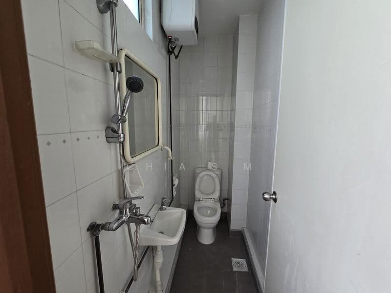 La Suisse I, 58 Swiss View, 3 Bedrooms, 1,658 sqft, Condominium For Rent, by Chia S M, 500245845 - PropertyGuru.com.sg