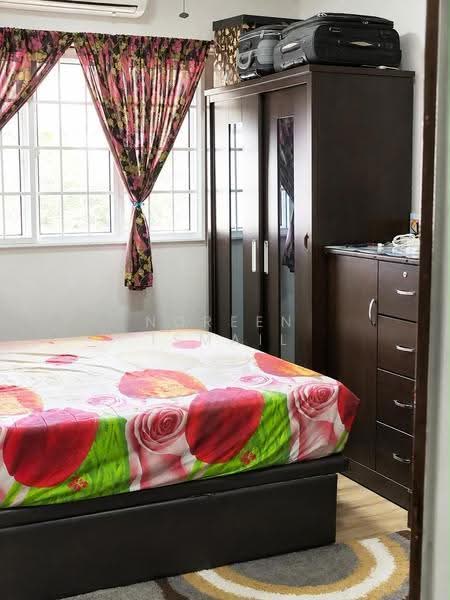 449 Jurong West Street 42, 449 Jurong West Street 42, Boon Lay / Jurong / Tuas, 3 Bedrooms, 1,108 sqft, HDB Flat For Sale, by Noreen Ismail, 500245860 - Bedroom - PropertyGuru.com.sg