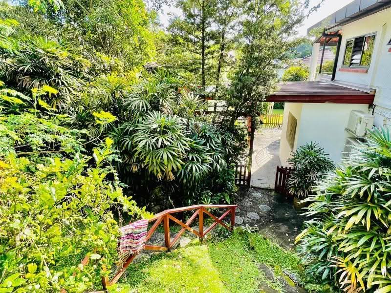 GCB ELEVATED SQUARISH BINJAI SWISS CLUB <$40 MIL, Clementi Park / Upper Bukit Timah, 5 Bedrooms, 5,555 sqft, Good Class Bungalow For Sale, by Dan Tan, 500245865 - Exterior - PropertyGuru.com.sg