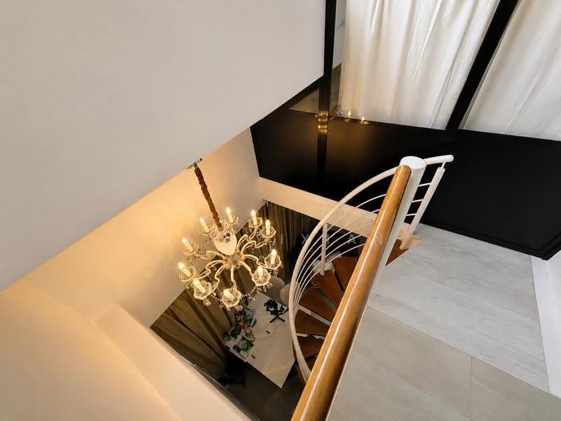 Guillemard Suites, 213 Guillemard Road, 2 Bedrooms, 790 sqft, Apartment For Sale, by Tay Yixian, 500245876 - Stairway - PropertyGuru.com.sg