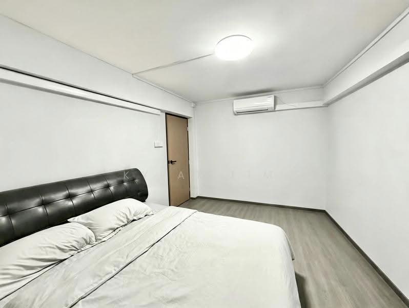 166 Stirling Road, 166 Stirling Road, Alexandra / Commonwealth, 2 Bedrooms, 731 sqft, HDB Flat For Rent, by Kyean Lim, 500245892 - Bedroom - PropertyGuru.com.sg