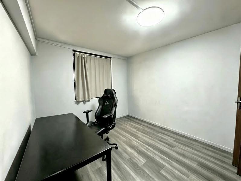 166 Stirling Road, 166 Stirling Road, Alexandra / Commonwealth, 2 Bedrooms, 731 sqft, HDB Flat For Rent, by Kyean Lim, 500245892 - Study - PropertyGuru.com.sg