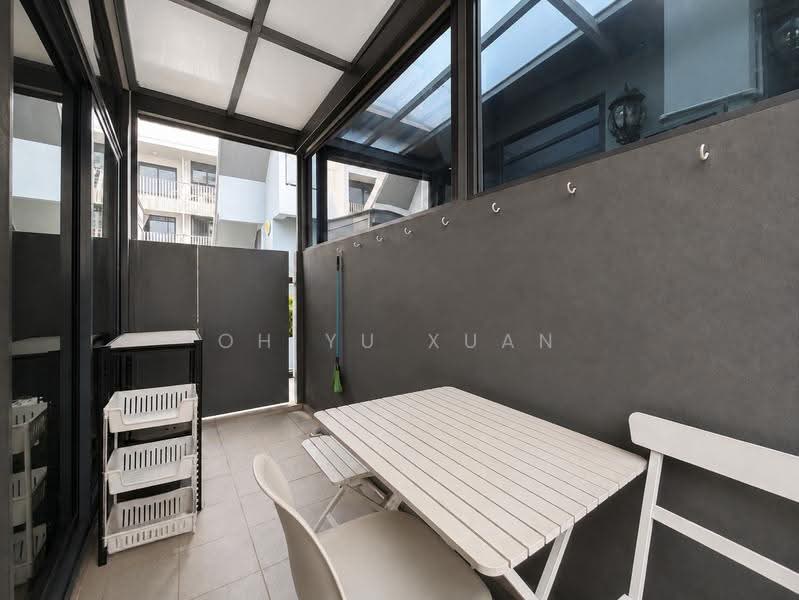Guillemard Suites, 213 Guillemard Road, 2 Bedrooms, 721 sqft, Apartment For Sale, by Oh Yu Xuan, 500245893 - Balcony - PropertyGuru.com.sg