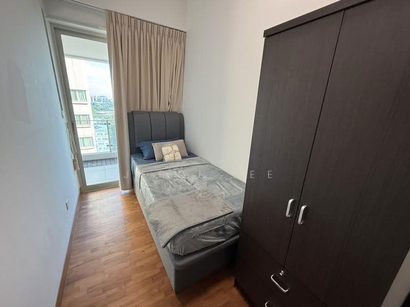 The Rochester Residences, 33 Rochester Drive, Room Rental, 165 sqft, Apartment For Rent, by Jeron Lee, 500245904 - Bedroom - PropertyGuru.com.sg