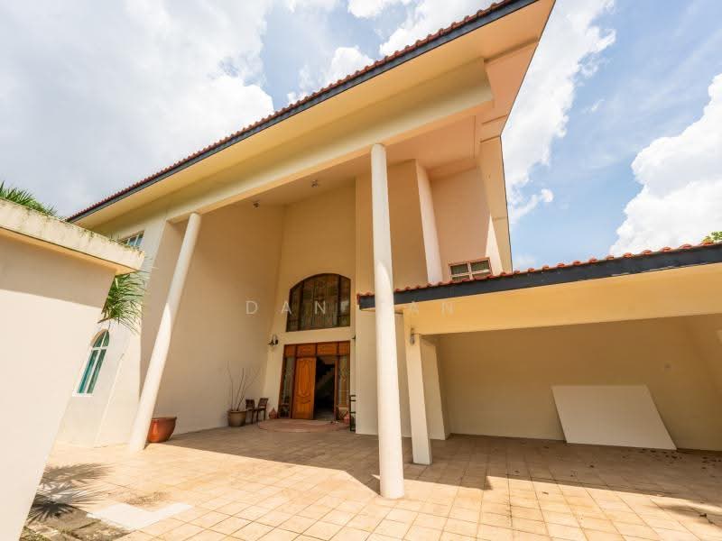 GCB Wide FrontageSuperb Privacy<$35 MIL, swiss club, Newton / Novena, 10+ Bedrooms, 10,000 sqft, Good Class Bungalow For Sale, by Dan Tan, 500245907 - Exterior - PropertyGuru.com.sg
