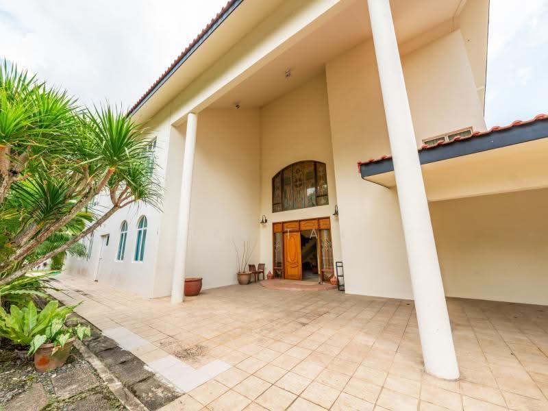 GCB Wide FrontageSuperb Privacy<$35 MIL, swiss club, Newton / Novena, 10+ Bedrooms, 10,000 sqft, Good Class Bungalow For Sale, by Dan Tan, 500245907 - Exterior - PropertyGuru.com.sg