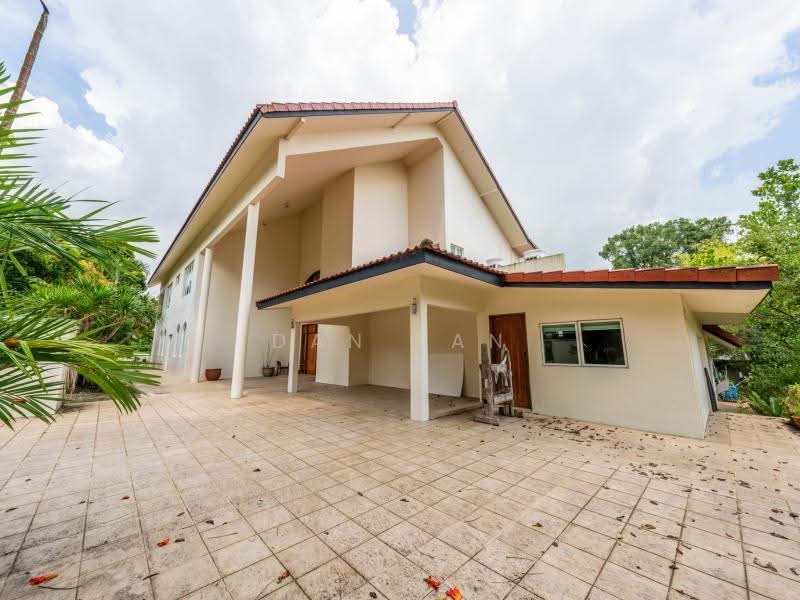 GCB Wide FrontageSuperb Privacy<$35 MIL, swiss club, 10+ Bedrooms, 10,000 sqft, Good Class Bungalow For Sale, by Dan Tan, 500245907 - Exterior - PropertyGuru.com.sg