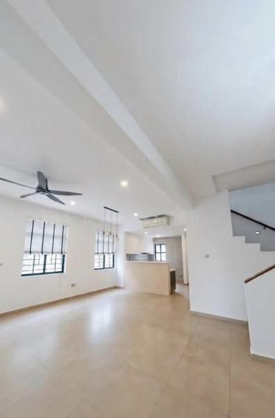LANDED7772 @ NEX 2-Storey Corner Terrace, Serangoon/ Jalan Chermat/ Kovan Road/ Joo Hiang, Hougang, Hougang / Punggol / Sengkang, 4 Bedrooms, 2,500 sqft, Corner Terrace For Sale, by Bell Tan (Annabella), 500245923 - Living Room - PropertyGuru.com.sg