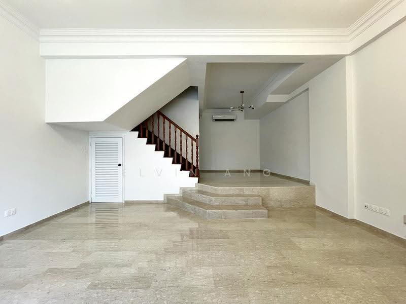 5 Bedroom Cluster House @ Upper East Coast Rd, Jalan Haji Salam, Bedok / Upper East Coast, 5 Bedrooms, 2,550 sqft, Cluster House For Rent, by Elvin Ang, 500245942 - Interior - PropertyGuru.com.sg