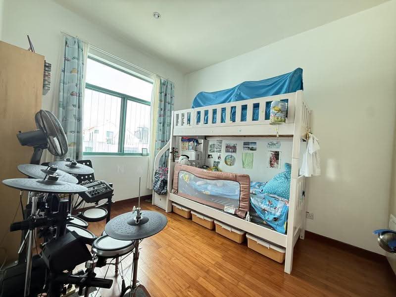 Merawoods, , 2 Bedrooms, 1,076 sqft, Condominium For Sale, by Nancy See, 500245949 - Bedroom - PropertyGuru.com.sg