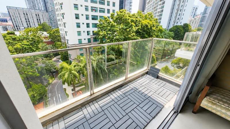Waterford Residence, 21 Kim Yam Road, 2 Bedrooms, 1,055 sqft, Condominium For Sale, by Drexler Tan, 500245958 - Balcony - PropertyGuru.com.sg