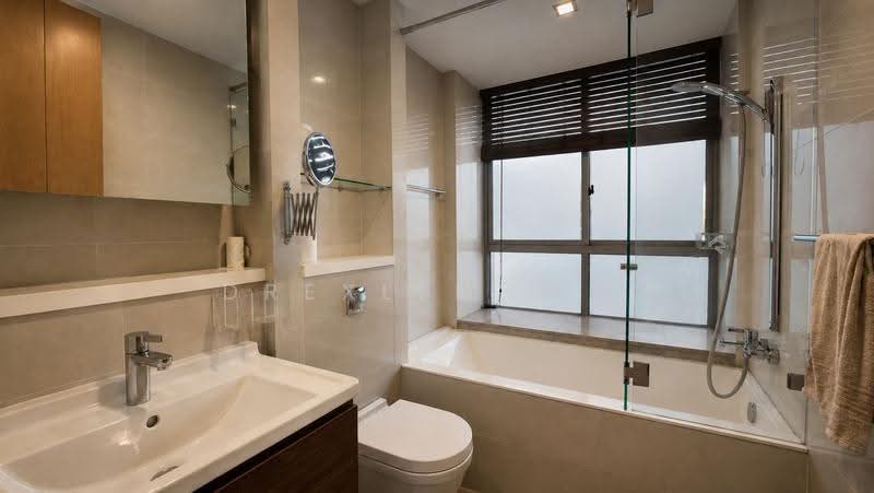 Waterford Residence, 21 Kim Yam Road, 2 Bedrooms, 1,055 sqft, Condominium For Sale, by Drexler Tan, 500245958 - Master Bathroom - PropertyGuru.com.sg