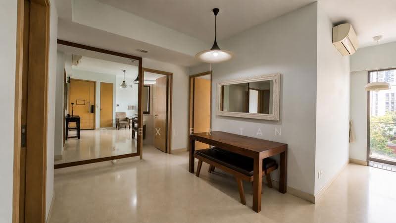 Waterford Residence, 21 Kim Yam Road, 2 Bedrooms, 1,055 sqft, Condominium For Sale, by Drexler Tan, 500245958 - Dining/Hallway - PropertyGuru.com.sg