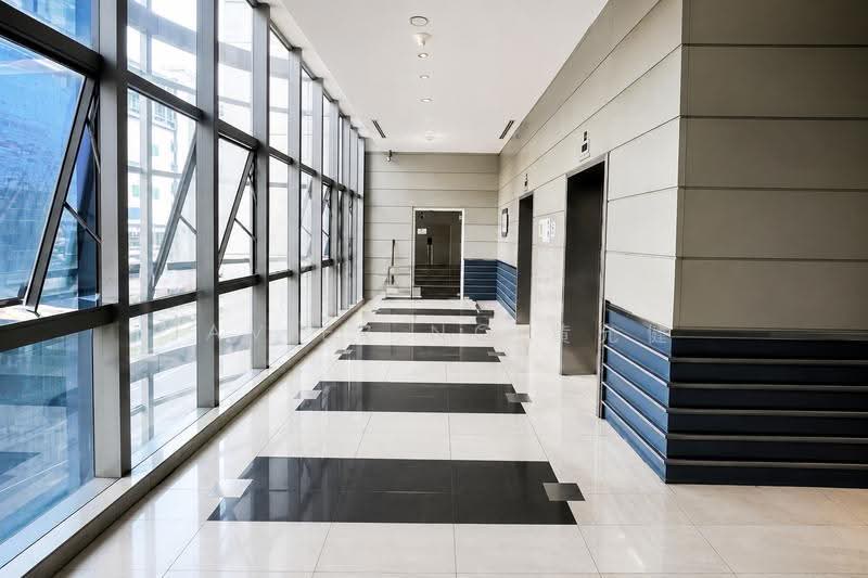 Empire Techno Centre, 30 Kaki Bukit Road 3, Eunos / Geylang / Paya Lebar, 2,700 sqft, Factory / Workshop (B2) For Rent, by Javier Ng 黄允健, 500245959 - Corridor - CommercialGuru.com.sg