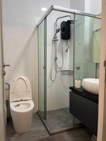 20A Lowland Road, Hougang / Punggol / Sengkang, Room Rental, 150 sqft, Terraced House For Rent, by Zheng Jixin, 500245962 - Bathroom - PropertyGuru.com.sg