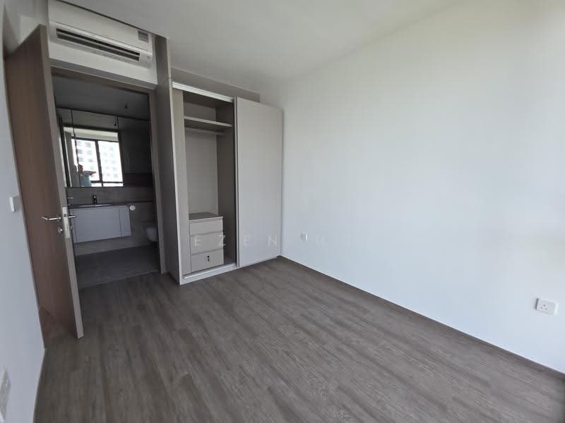 Norwood Grand, 10 Champions Way, 2 Bedrooms, 624 sqft, Condominium For Rent, by Ezen Ho, 500245963 - Bathroom - PropertyGuru.com.sg