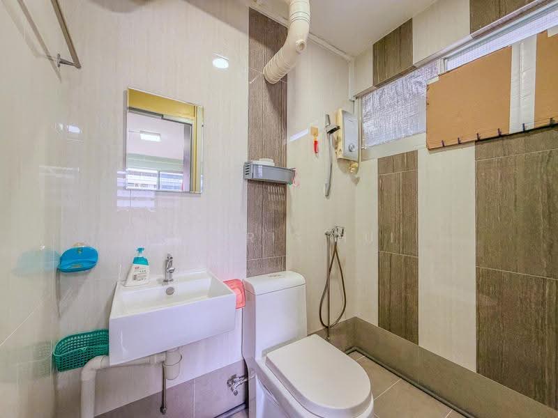 775 Yishun Ring Road, 775 Yishun Ring Road, Sembawang / Yishun, 3 Bedrooms, 893 sqft, HDB Flat For Sale, by Sherris Hui, 500245966 - Bathroom - PropertyGuru.com.sg