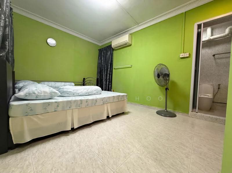 650A Jurong West Street 61, 650A Jurong West Street 61, 2 Bedrooms, 1,194 sqft, HDB Flat For Rent, by Jovan Khoo, 500245968 - Bedroom - PropertyGuru.com.sg