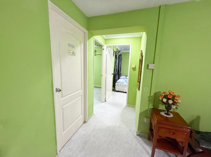 650A Jurong West Street 61, 650A Jurong West Street 61, 2 Bedrooms, 1,194 sqft, HDB Flat For Rent, by Jovan Khoo, 500245968 - Corridor - PropertyGuru.com.sg