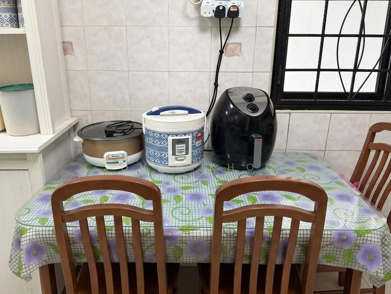 650A Jurong West Street 61, 650A Jurong West Street 61, 2 Bedrooms, 1,194 sqft, HDB Flat For Rent, by Jovan Khoo, 500245968 - Kitchen - PropertyGuru.com.sg