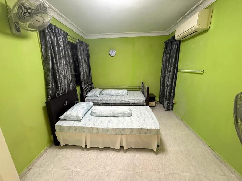 650A Jurong West Street 61, 650A Jurong West Street 61, 2 Bedrooms, 1,194 sqft, HDB Flat For Rent, by Jovan Khoo, 500245968 - Bedroom - PropertyGuru.com.sg