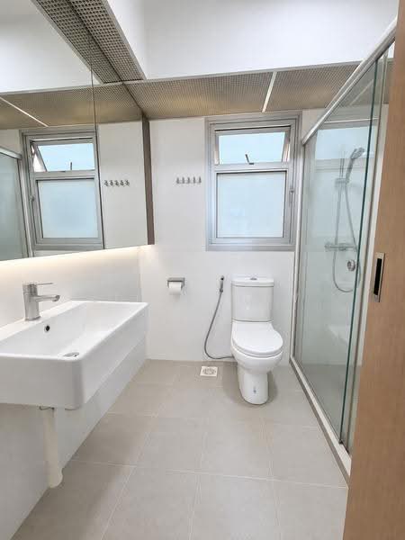 422B Northshore Drive, 422B Northshore Drive, Hougang / Punggol / Sengkang, 3 Bedrooms, 1,001 sqft, HDB Flat For Sale, by Elise Liew, 500245970 - Bathroom - PropertyGuru.com.sg
