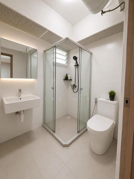 422B Northshore Drive, 422B Northshore Drive, Hougang / Punggol / Sengkang, 3 Bedrooms, 1,001 sqft, HDB Flat For Sale, by Elise Liew, 500245970 - Bathroom - PropertyGuru.com.sg