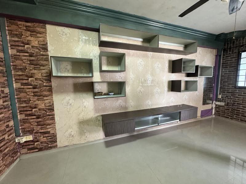 339 Bukit Batok Street 34, 339 Bukit Batok Street 34, 1 Bedroom, 785 sqft, HDB Flat For Rent, by Ganesan Nesh, 500245973 - Living Room - PropertyGuru.com.sg