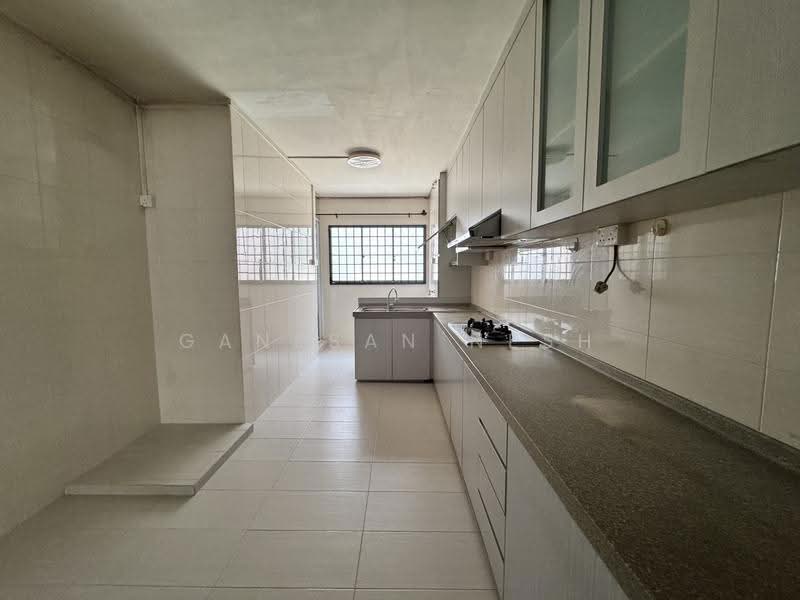 339 Bukit Batok Street 34, 339 Bukit Batok Street 34, 1 Bedroom, 785 sqft, HDB Flat For Rent, by Ganesan Nesh, 500245973 - Kitchen - PropertyGuru.com.sg