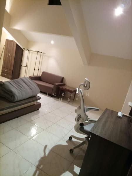 Big Common Room available for rent in 51 Lor M Telok Kurau, 090, East Coast / Marine Parade, Room Rental, 165 sqft, Semi-Detached House For Rent, by Nickson Guay, 500246059 - Interior - PropertyGuru.com.sg