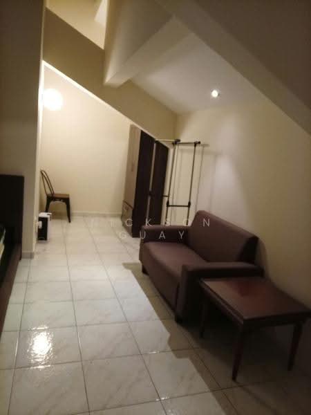 Big Common Room available for rent in 51 Lor M Telok Kurau, 090, East Coast / Marine Parade, Room Rental, 165 sqft, Semi-Detached House For Rent, by Nickson Guay, 500246059 - Interior - PropertyGuru.com.sg