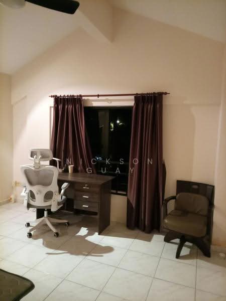 Big Common Room available for rent in 51 Lor M Telok Kurau, 090, East Coast / Marine Parade, Room Rental, 165 sqft, Semi-Detached House For Rent, by Nickson Guay, 500246059 - Study - PropertyGuru.com.sg