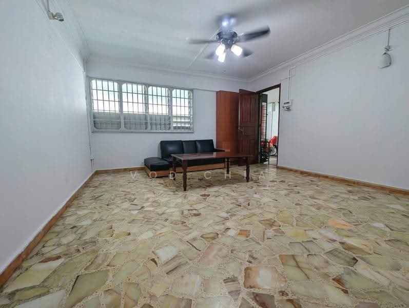 20 Teck Whye Lane, 20 Teck Whye Lane, Dairy Farm / Bukit Panjang / Choa Chu Kang, 3 Bedrooms, 1,001 sqft, HDB Flat For Sale, by Vod Chia, 500246067 - Living Room - PropertyGuru.com.sg
