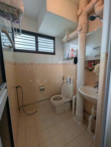 20 Teck Whye Lane, 20 Teck Whye Lane, Dairy Farm / Bukit Panjang / Choa Chu Kang, 3 Bedrooms, 1,001 sqft, HDB Flat For Sale, by Vod Chia, 500246067 - Bathroom - PropertyGuru.com.sg