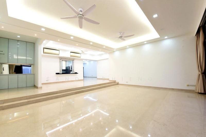 Regency Park, 3 Nathan Road, 4 Bedrooms, 3,650 sqft, Condominium For Rent, by Sandy Chieng, 500246075 - Living Room - PropertyGuru.com.sg