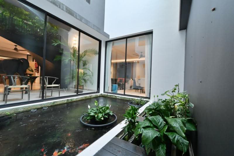 MAGNUM OPUS BUNGALOW WITH EVERYTHING, Tanglin / Holland / Bukit Timah, 8 Bedrooms, 9,995 sqft, Bungalow House For Sale, by Vernon Teo, 500246096 - Living Room - PropertyGuru.com.sg