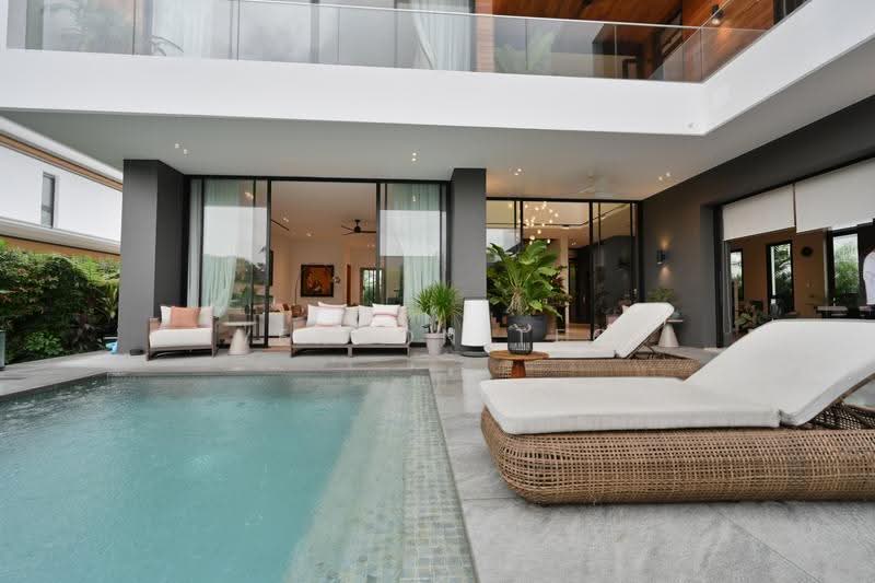 MAGNUM OPUS BUNGALOW WITH EVERYTHING, Tanglin / Holland / Bukit Timah, 8 Bedrooms, 9,995 sqft, Bungalow House For Sale, by Vernon Teo, 500246096 - PropertyGuru.com.sg