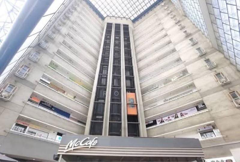 Parkway Centre, 1 1, East Coast / Marine Parade, 1,130 sqft, Office For Sale, by Ssharon Loh, 500246097 - CommercialGuru.com.sg