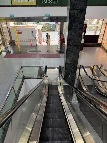 Orchard Towers, 400 Orchard Road, Orchard / River Valley, 2,350 sqft, Other Retail For Rent, by Marcus Tham, 500246110 - Entrance - CommercialGuru.com.sg