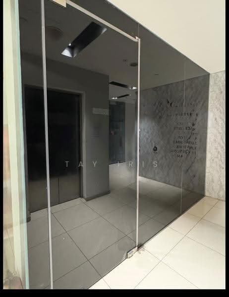 Oxley Tower, 138 Robinson Road, Boat Quay / Raffles Place / Marina, 179 sqft, Other Retail For Rent, by Tay Iris, 500246111 - Interior - CommercialGuru.com.sg