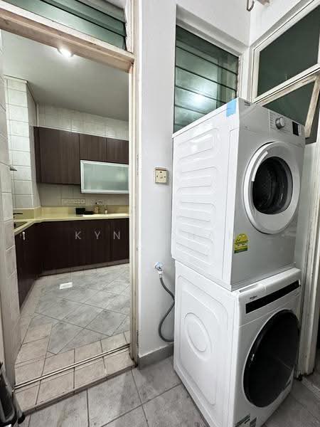 Margate Point, 2 Margate Road, East Coast / Marine Parade, Room Rental, 180 sqft, Apartment For Rent, by Kyne Chan, 500246120 - Kitchen - PropertyGuru.com.sg