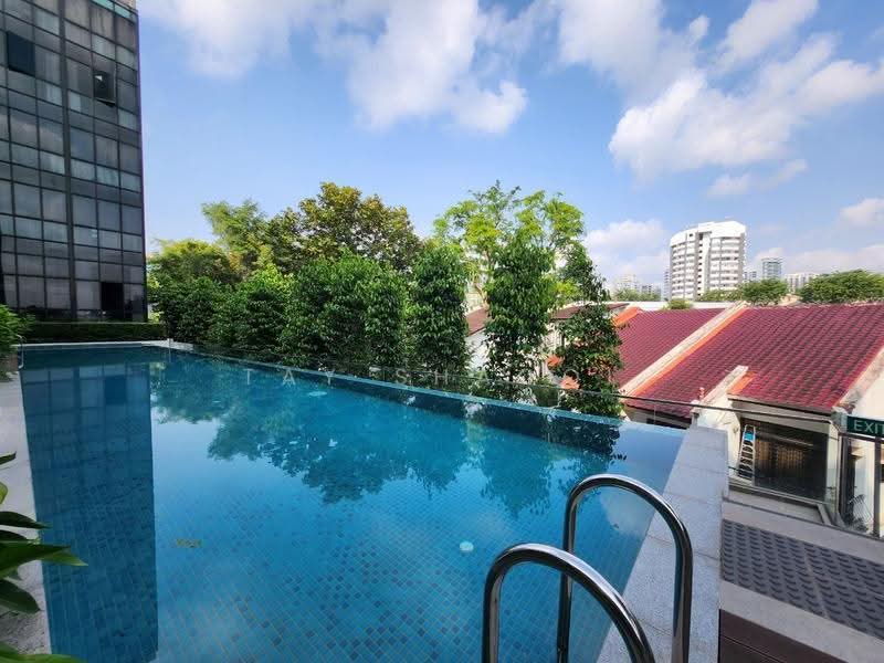 35 Gilstead, 35 Gilstead Road, Newton / Novena, Room Rental, 130 sqft, Apartment For Rent, by Tay Shaoqi, 500246124 - Pool - PropertyGuru.com.sg