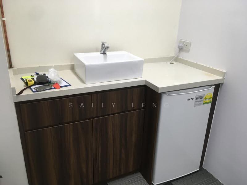 SBF Center, 160 Robinson Road, Boat Quay / Raffles Place / Marina, 753 sqft, Office For Sale, by Sally Leng, 500246137 - Bathroom - CommercialGuru.com.sg