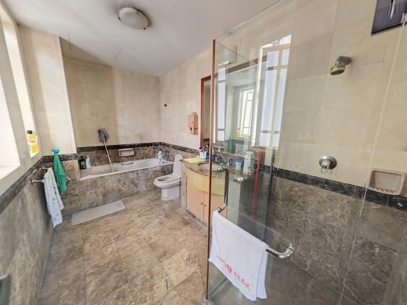 Tai Keng Gardens, Jalan Lokam, Jalan Mahir, Tai Keng Avenue, Tai Keng Gardens, Tai Keng Lane, Tai Keng Place, Tai Keng Terrace, Upper Paya Lebar Road, Upper Serangoon Road, Wan Tho Avenue, Hougang / Punggol / Sengkang, 5 Bedrooms, 3,500 sqft, Corner Terrace For Sale, by Grace LIONG 梁礜從, 500246146 - Bathroom - PropertyGuru.com.sg