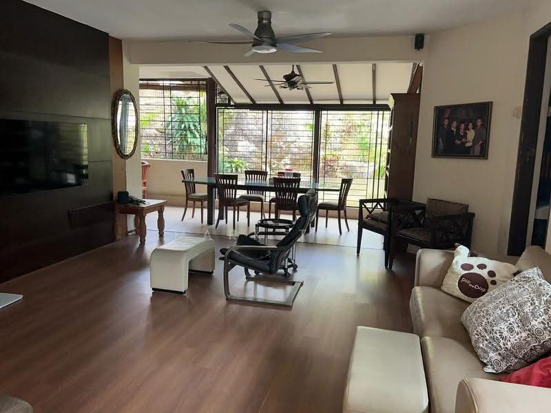 RoomS near SIM, Jalan Uji, Tanglin / Holland / Bukit Timah, Room Rental, 250 sqft, Semi-Detached House For Rent, by Mark Tan, 500246149 - Living Room - PropertyGuru.com.sg