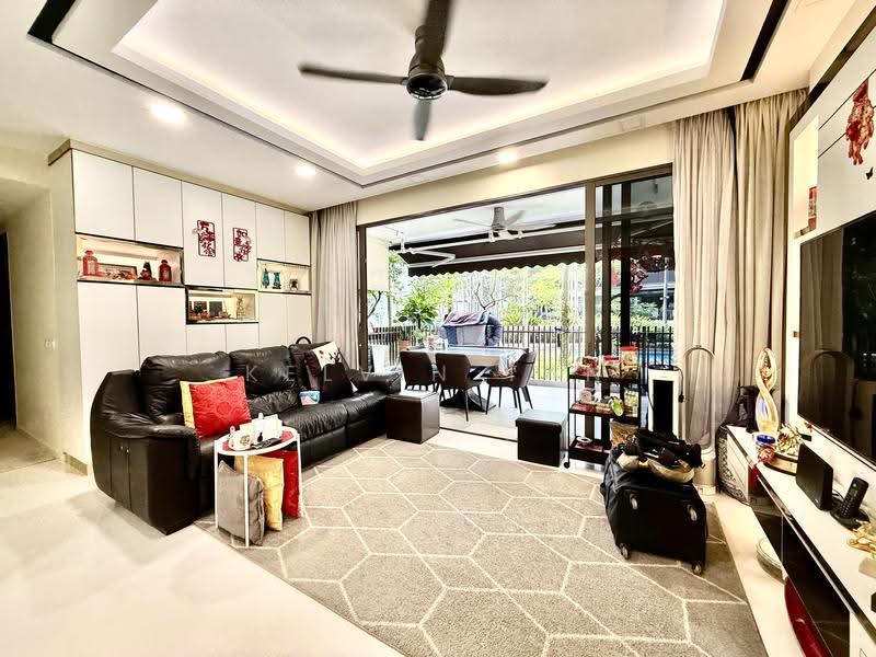 The Inflora, 53 Flora Drive, 4 Bedrooms, 1,335 sqft, Condominium For Sale, by Kelvin Tan, 500246152 - Living Room - PropertyGuru.com.sg