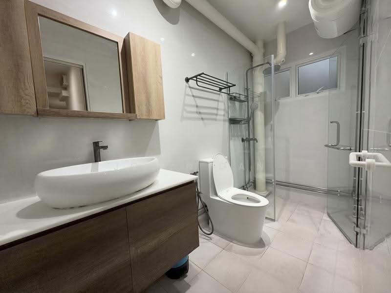 358 Yishun Ring Road, 358 Yishun Ring Road, 3 Bedrooms, 1,571 sqft, HDB Flat For Sale, by Jovyn Gan, 500246177 - Bathroom - PropertyGuru.com.sg